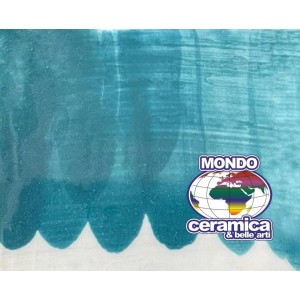 Colore turchese acqua sottocristallina
