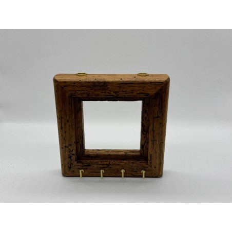 Appendino tarlato 10x10 cm, legno tarlato con ganci in ottone