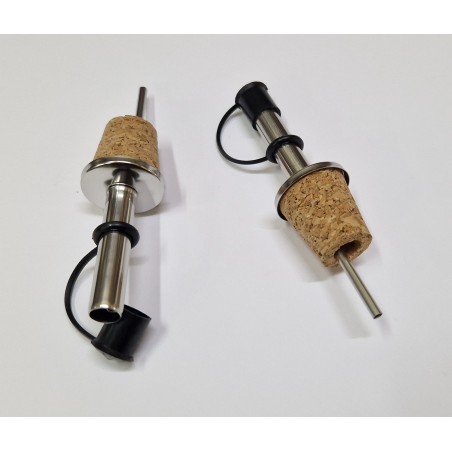 Tappi dosatori con sughero
