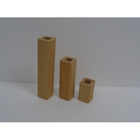 4.3.. colonnine refrattarie quadrate profilo 3x3