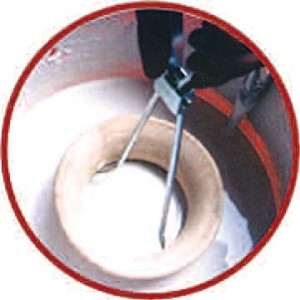 BZ2317A Pinza in metallo presa interna cm.35